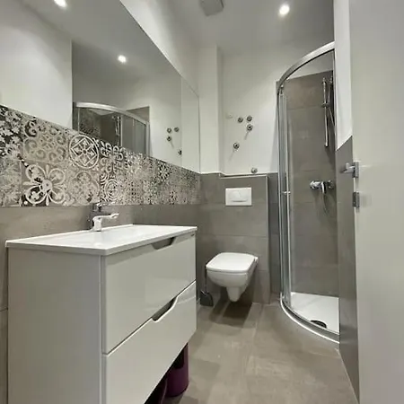 Apartment Apartment