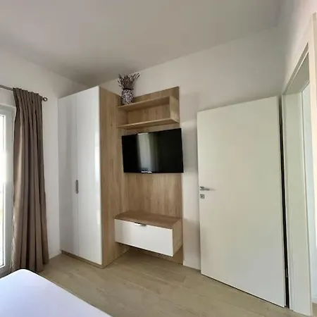 Apartment Apartment